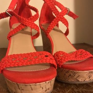 Strapped mossimo wedges